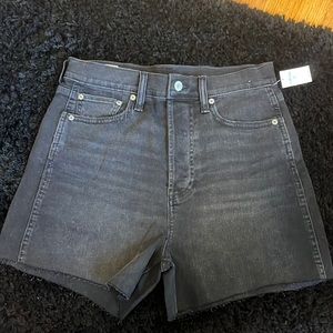 NWT GAP Sky High Cheeky Short